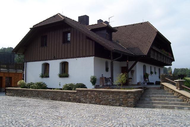 Te Koop huis en pension in het Boheemse Woud, Sumava, Tsjechie.